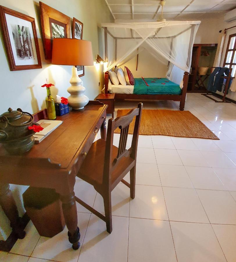 Flame Tree Cottages Нунгви Экстерьер фото