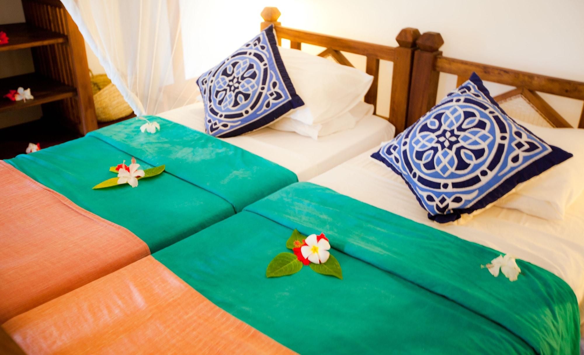 Flame Tree Cottages Нунгви Экстерьер фото