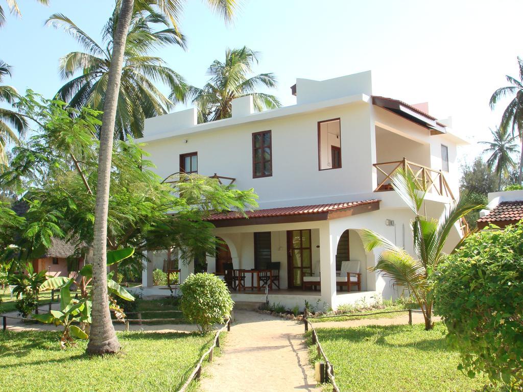 Flame Tree Cottages Нунгви Экстерьер фото